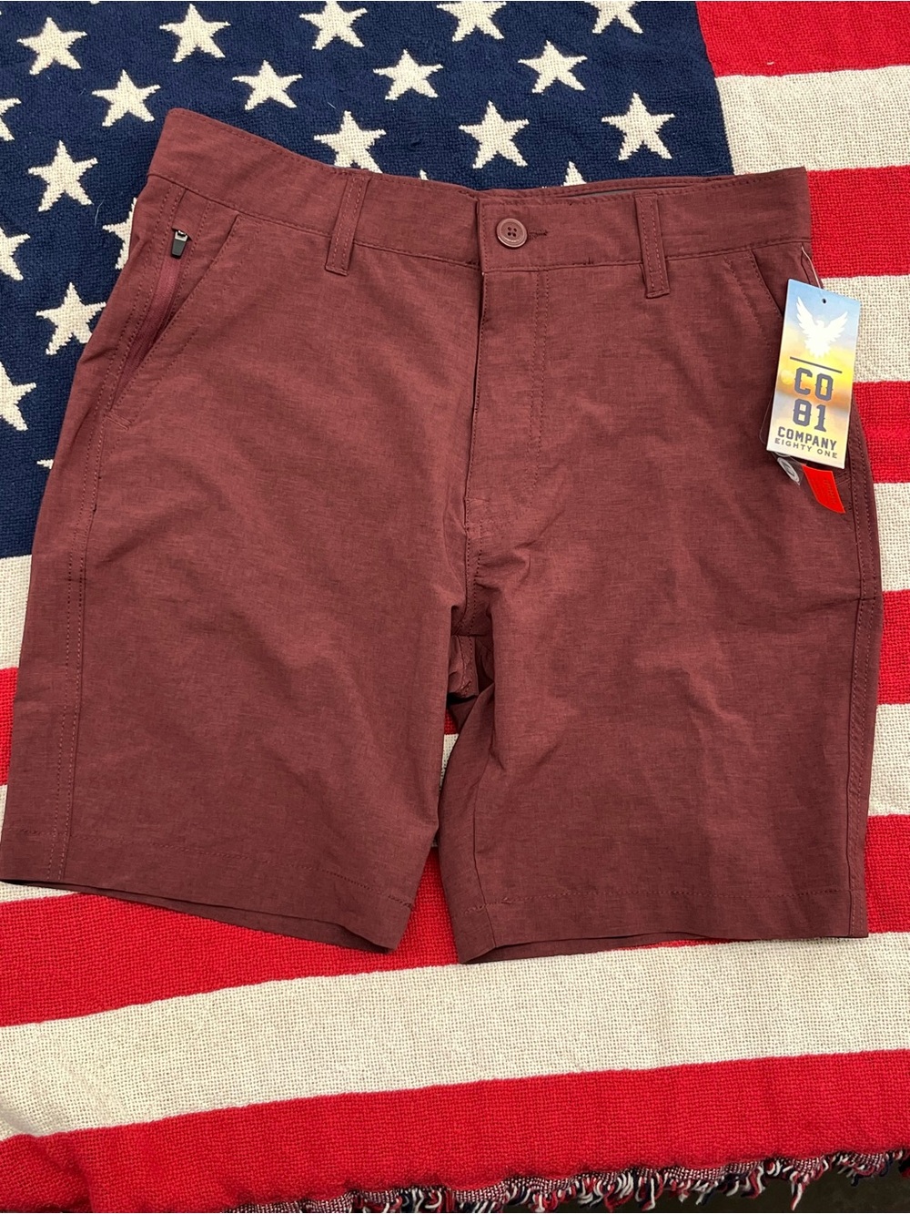 CO81 Men's Flat Front Shorts in Burgundy Size 30 New with Tags